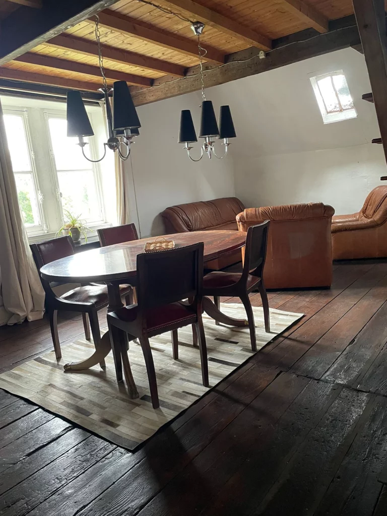 Salon de l'appartement du château Bouquetraud